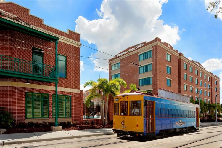 Hampton Inn & Suites Tampa/Ybor City/Downtown , FL 33605 near Tampa Cruise Port View Point 1