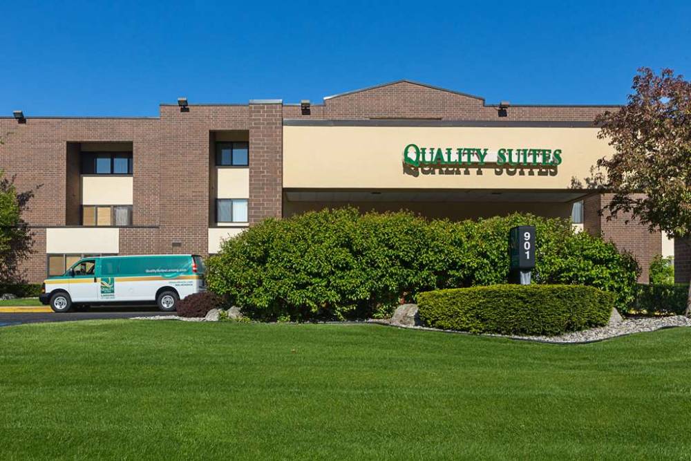 Quality Suites 2