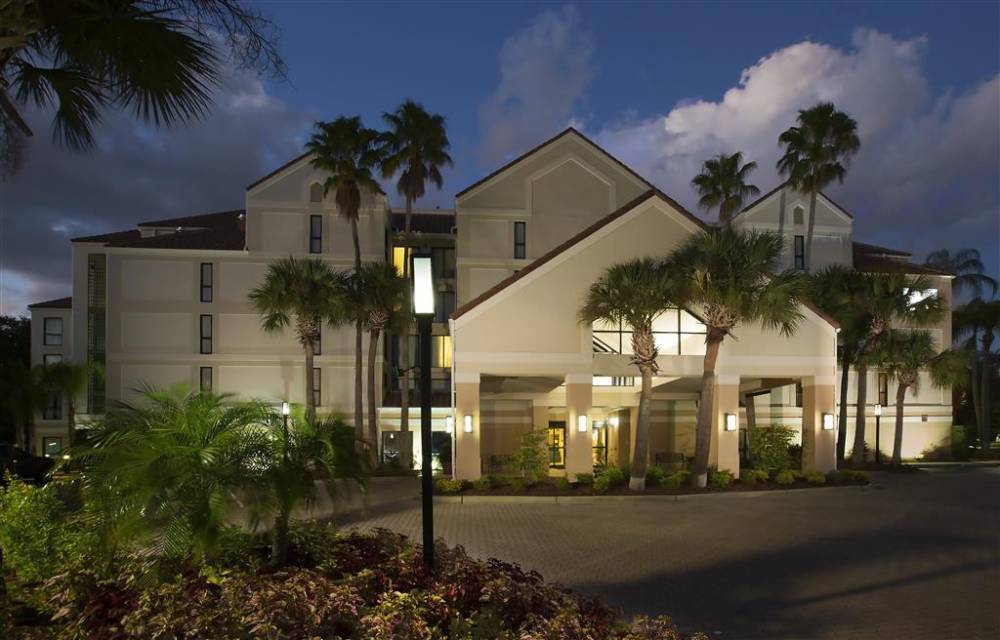 Sonesta Es Suites I Drive